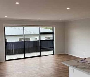 Low Maintenance - Photo 1