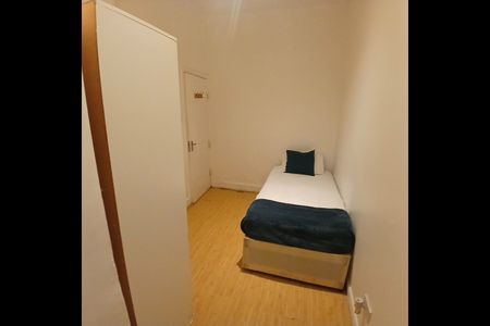 Room in a Shared Flat, Endymion Road, N4 - Photo 2