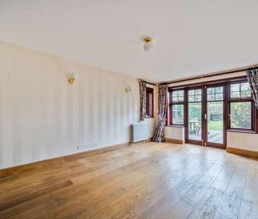 Woking, Surrey, GU22 - Photo 5