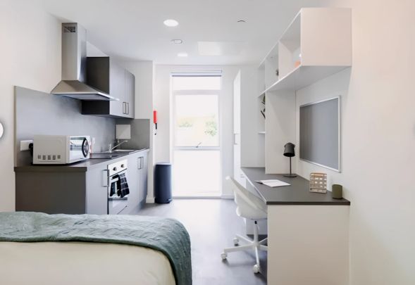 Classic Studio Upper - Photo 1