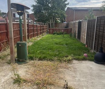 3 bedroom terraced house to rent - Photo 4