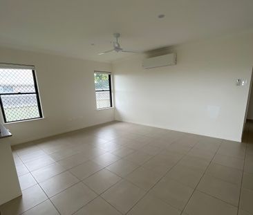 21 Orangeberry Circuit, Mount Low QLD 4818 - House For Rent | Domain - Photo 1
