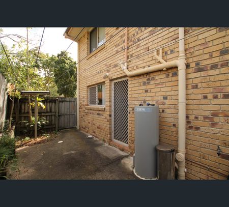 6/2 Tingi Avenue, Tanah Merah, Qld 4128 - Photo 3