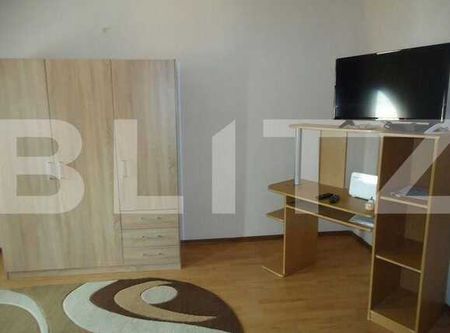 Garsoniera, 33 mp, decomandata, zona Piata Muzeului - Photo 3