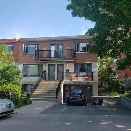 7 ½ sur deux niveaux (RDC + Sous-sol) – Montréal - Photo 4