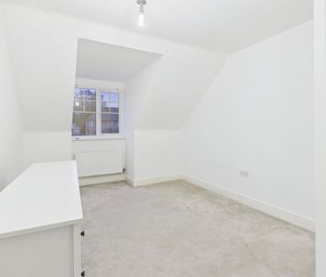 5 bedroom detached house to rent - Photo 4