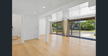 Spacious Family home with Dual Living Opportunities! - Photo 2