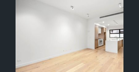 Stylish, Sophisticated Living Across Three Impressive Levels - Photo 4