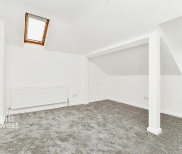 2 bedroom maisonette to rent - Photo 5