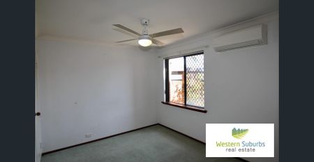 Spacious two bedroom ground floor apartment - Photo 5