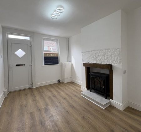 Town Lane, Little Neston - Photo 2