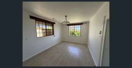 Charming Family Home in Mount Victoria - Photo 5