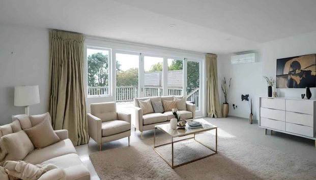 Perfectly located for various schools on the n... - Photo 1