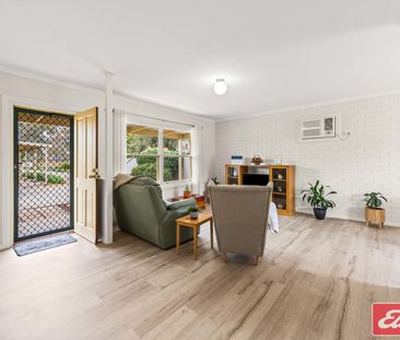 Great Location, Neat and Tidy Home! - Photo 4