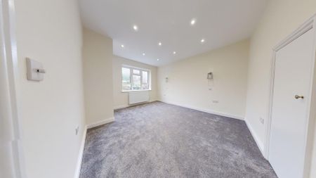 2 bedroom flat to rent - Photo 5