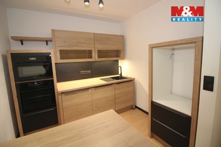 Pronájem bytu 2+kk, 45 m - Fotografie 2