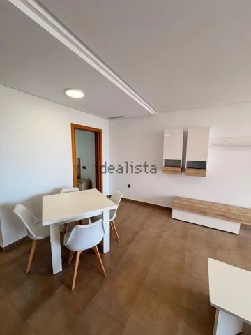 Alquiler de piso en Calle Tirso de Molina - Photo 3