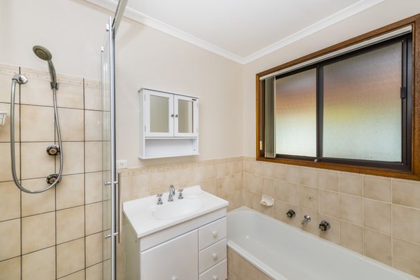 5/15 Wyselaskie Circuit, Kambah ACT 2902 - Townhouse For Rent | Domain - Photo 1