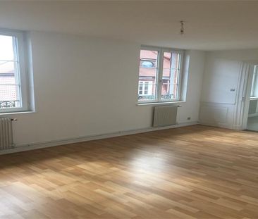 CENTRE VILLE – F5 rénové / A SAISIR - Photo 4