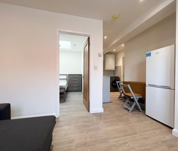 David House, Fanny street, Cathays - Photo 2