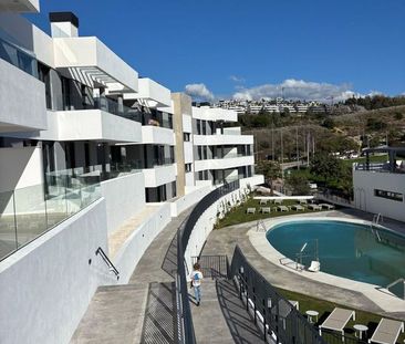 Alquiler de piso en Avenida Diputado Ignacio Mena Molina - Photo 6