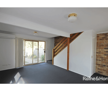 Convenient & Low-Maintenance Living - Just 500m from Loganholme Tra... - Photo 3