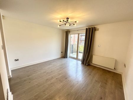 St Wulstans Court, Worcester, WR5 - Photo 4
