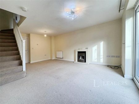 2 bedroom terraced house to rent - Photo 2