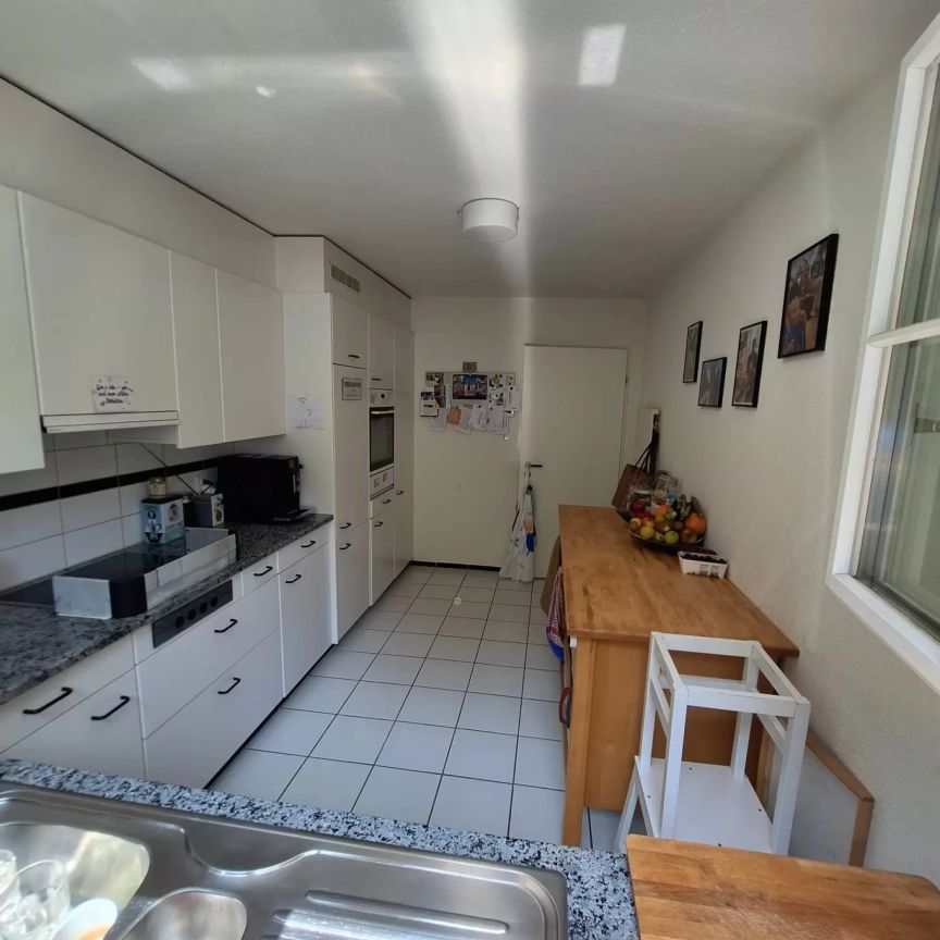 Stilvolle 4.5-Zimmer-Wohnung mit Garten in Uitikon – möbliert & ruhig gelegen - Photo 1