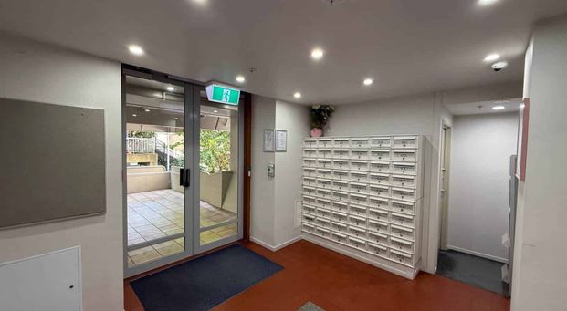 Studio apartment in the heart of CBD - Availab... - Photo 1