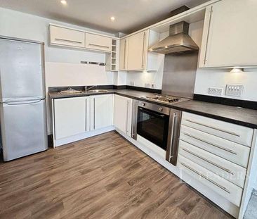 Pioneer House, Elmira Way, Salford, Greater Manchester, M5 - Photo 3