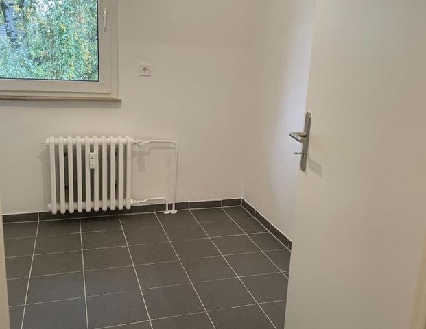 ***GERÄUMIGE 3-ZIMMER WOHNUNG MIT BALKON*** - Foto 1