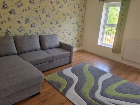 Fulneck Close, Leeds - Photo 1