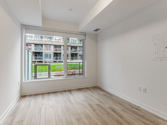 For Lease - 333 Sunseeker Avenue Unit# 136, Innisfil, Ontario - Photo 1