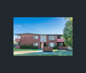 24 Vignerons Loop, Hocking, WA 6065 - Photo 6