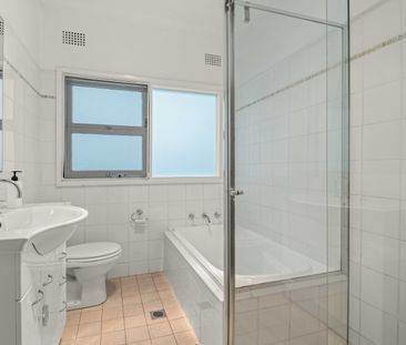 20 Edinburgh Road, Forestville NSW 2087 - House For Rent | Domain - Photo 5