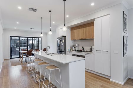 Modern Family Home with Space, Style and Entertaining Appeal - Photo 5