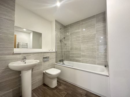 2 bedroom flat to rent - Photo 4