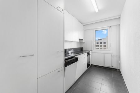 4.5 Zimmer, 100 m², 2. Stock - Photo 4