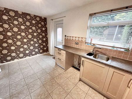 3 bed semi-detached house to rent in NE8 - Photo 5