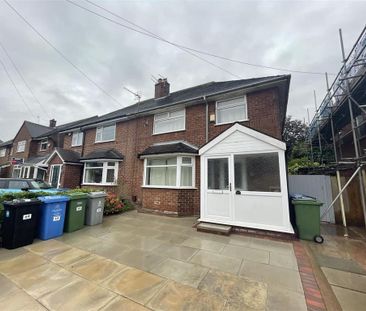 3 bedroom semi-detached house to rent - Photo 4