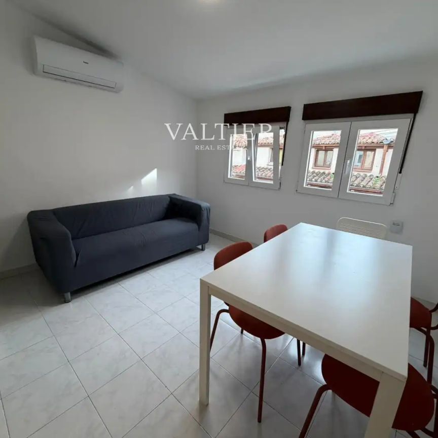 Piso de alquiler en Gerona, Sol - Photo 1