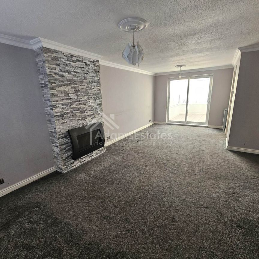 Price £1,100 pcm - Available Now - Unfurnished - Photo 1