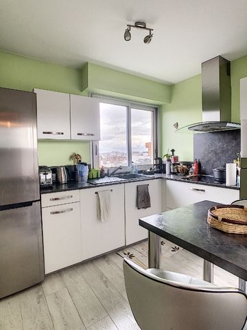 Apartment - Photo 2