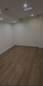 For Lease - 110 Warwick Crescent, Newmarket, Ontario - Photo 4