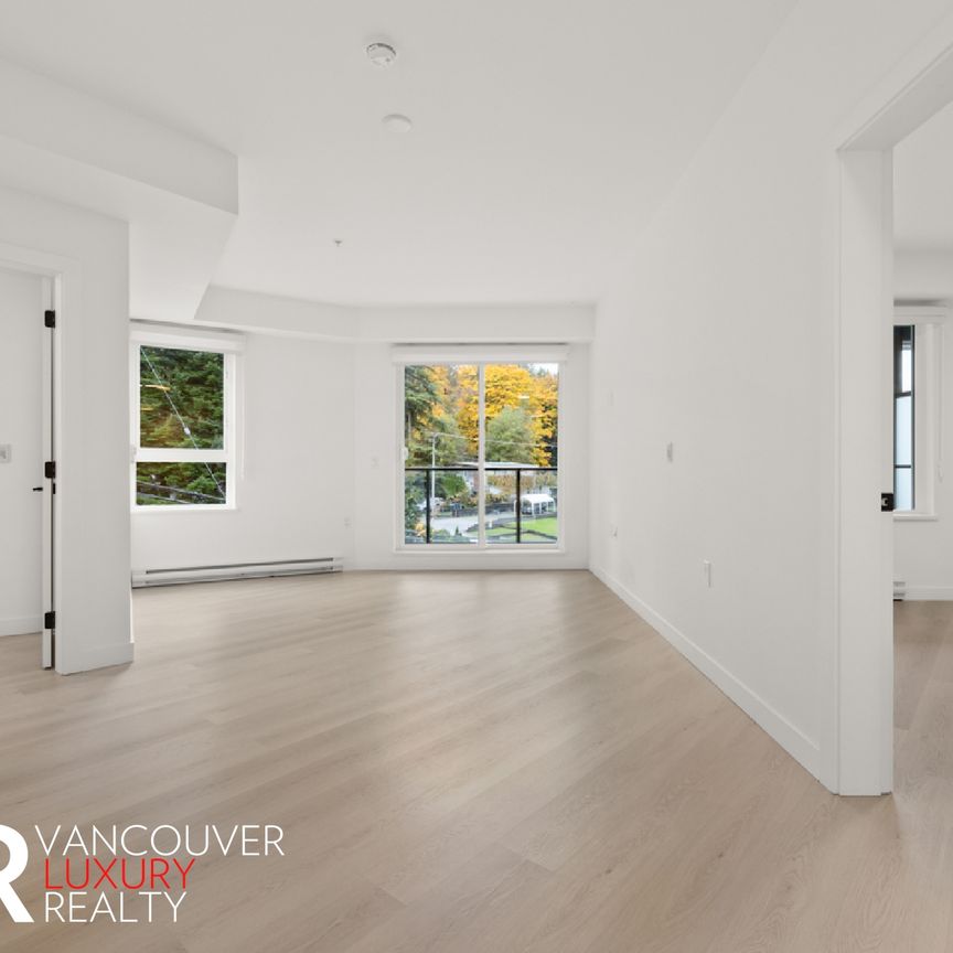Condo in Port Moody, British Columbia - Photo 1