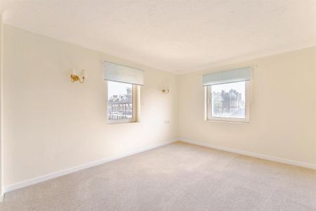 1 bedroom retirement property to rent - Photo 4