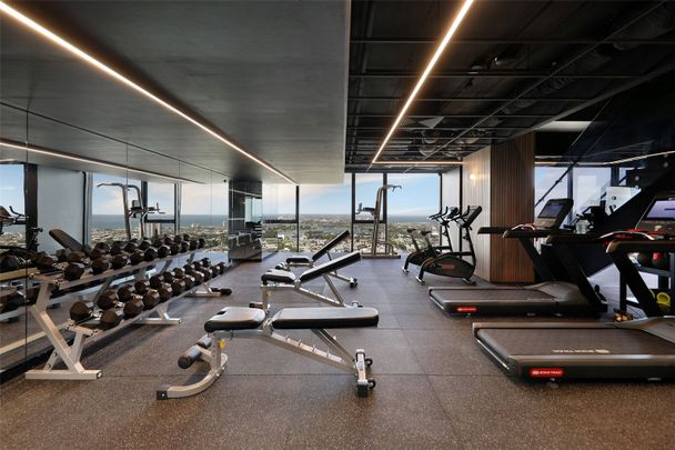 4001/245 City Road - Photo 1