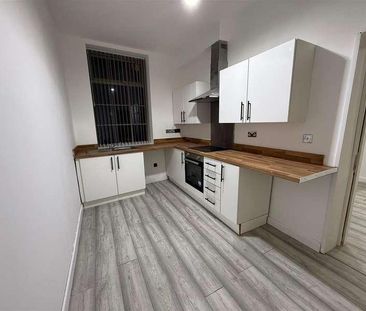 St. Georges Street, Bolton, BL1 - Photo 2