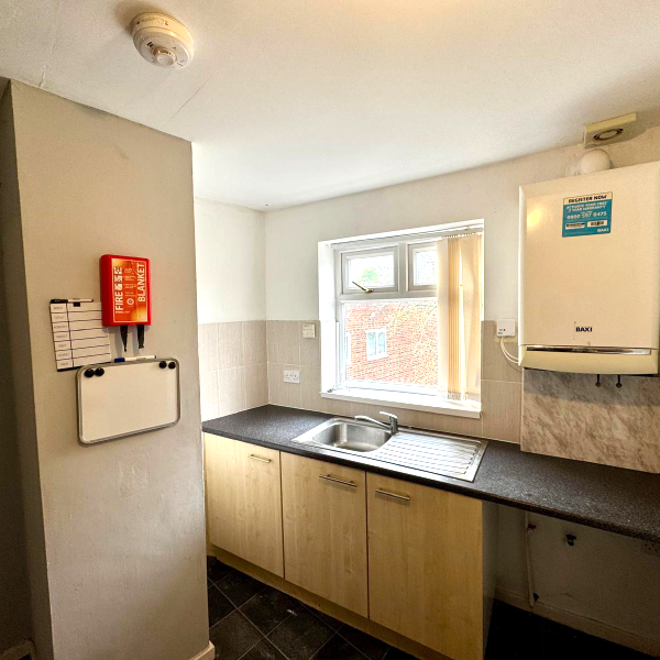 2 bedroom flat to rent - Photo 1